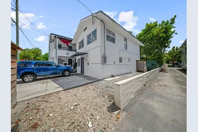 500 SW 8th Ave, Miami, FL 33130 - Photo 11