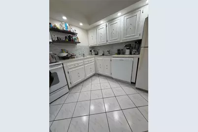 2000 Atlantic Shores Blvd #407, Hallandale Beach, FL 33009 - Photo 5