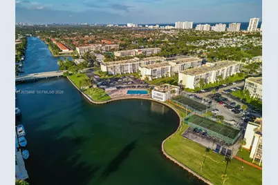 2000 Atlantic Shores Blvd #407, Hallandale Beach, FL 33009 - Photo 23