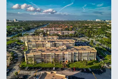 2000 Atlantic Shores Blvd #407, Hallandale Beach, FL 33009 - Photo 17
