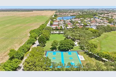 16405 SW 73rd Ln, Miami, FL 33193 - Photo 9