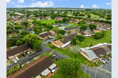 6711 NW 193rd Ter #6711, Hialeah, FL 33015 - Photo 37