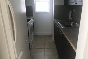 7095 NW 179th St, Hialeah, FL 33015 - Photo 3