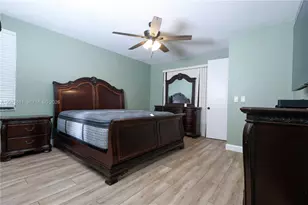 8050 Palmetto Palm Cir, Tamarac, FL 33321 - Photo 21