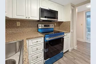995 SW 84th Ave #309, Miami, FL 33144 - Photo 5