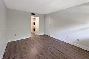 995 SW 84th Ave, Miami, FL 33144 - Photo 13