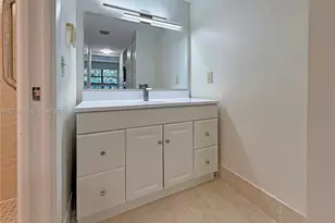 995 SW 84th Ave, Miami, FL 33144 - Photo 17