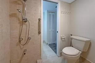 995 SW 84th Ave, Miami, FL 33144 - Photo 17
