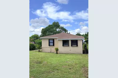 1927 NW 64th St, Miami, FL 33147 - Photo 13