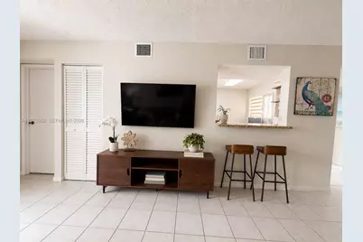 1195 NW 125th Ct #101, Miami, FL 33182 - Photo 7