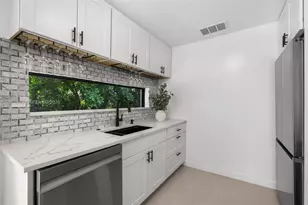 5741 Simms St, Hollywood, FL 33021 - Photo 5