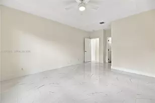 445 Conservation Dr, Weston, FL 33327 - Photo 17