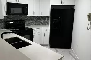 10257 NW 9th St Cir, Miami, FL 33172 - Photo 5