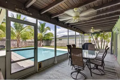 10320 NW 42nd Dr, Coral Springs, FL 33065 - Photo 29