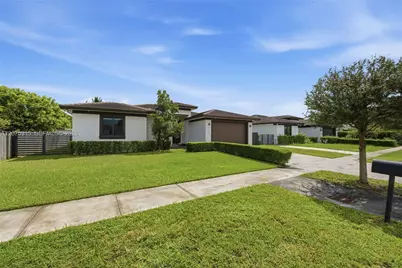 9450 SW 35th St, Miami, FL 33165 - Photo 3