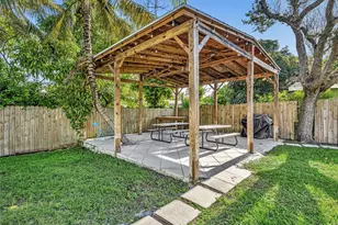 1647 NE 146th St, Miami, FL 33181 - Photo 41
