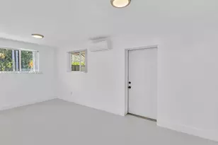 1647 NE 146th St, Miami, FL 33181 - Photo 31