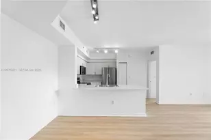 6851 SW 44th St, Miami, FL 33155 - Photo 11