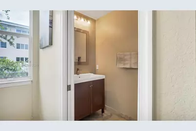 2005 Ocean Walk Ter, Lauderdale by the Sea, FL 33062 - Photo 21