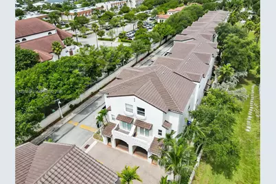2005 Ocean Walk Ter, Lauderdale by the Sea, FL 33062 - Photo 3