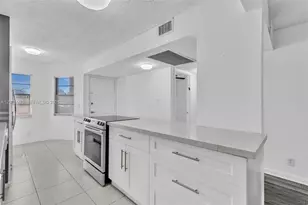 1300 SW 124th Terrace, Pembroke Pines, FL 33027 - Photo 13
