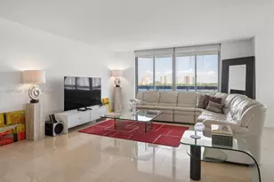 3500 Mystic Pointe Dr, Aventura, FL 33180 - Photo 3