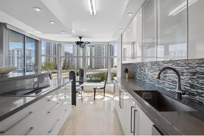 3500 Mystic Pointe Dr #805, Aventura, FL 33180 - Photo 9