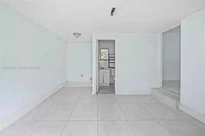 2723 NW 3rd St, Miami, FL 33125 - Photo 17