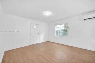 641 NW 2nd St, Miami, FL 33128 - Photo 35