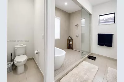 4318 NW 81st Ave, Doral, FL 33166 - Photo 31