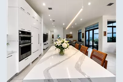 4318 NW 81st Ave, Doral, FL 33166 - Photo 11