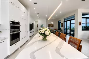 4318 NW 81st Ave, Doral, FL 33166 - Photo 11