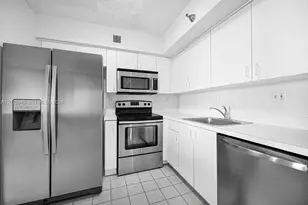 3300 NE 191st St, Aventura, FL 33180 - Photo 27