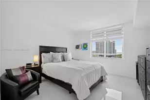 335 S Biscayne Blvd, Miami, FL 33131 - Photo 15