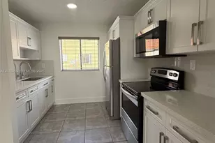 2775 W 61st Pl, Hialeah, FL 33016 - Photo 9
