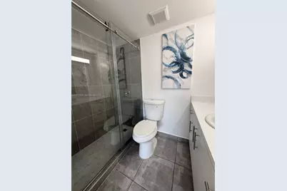2775 W 61st Pl #202, Hialeah, FL 33016 - Photo 5