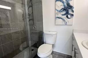 2775 W 61st Pl, Hialeah, FL 33016 - Photo 5