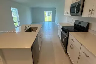4022 N San Felice Ln, Fort Myers, FL 33917 - Photo 5