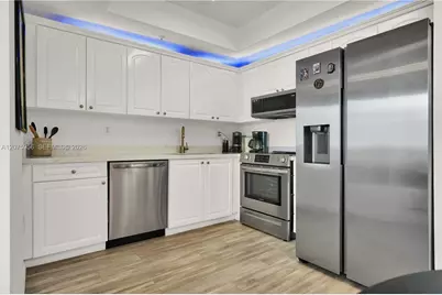 3500 Coral Way #1010, Miami, FL 33145 - Photo 5