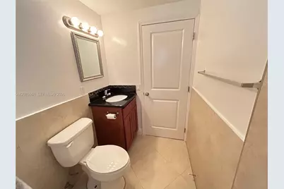 2880 Pine Tree Dr #3, Miami Beach, FL 33140 - Photo 11