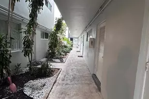 13105 Ixora Ct, North Miami, FL 33181 - Photo 21