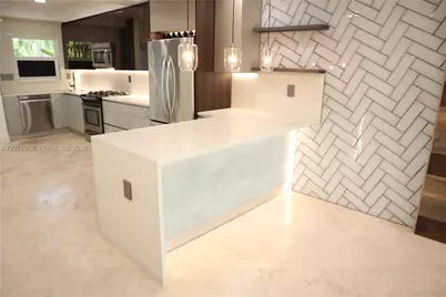 13105 Ixora Ct #112, North Miami, FL 33181 - Photo 1