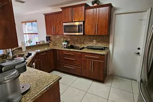 16435 SW 96th Terrace, Miami, FL 33196 - Photo 7
