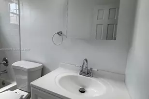 2725 SW 25th St, Miami, FL 33133 - Photo 15
