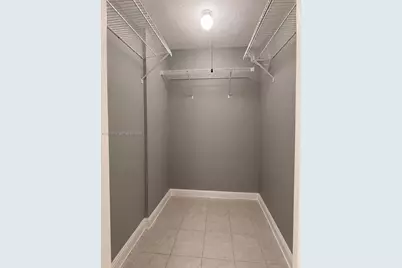 9440 Fontainebleau Blvd #515, Miami, FL 33172 - Photo 11