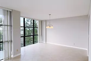 800 Parkview Dr, Hallandale Beach, FL 33009 - Photo 9