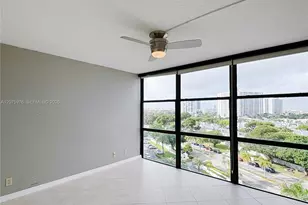 800 Parkview Dr, Hallandale Beach, FL 33009 - Photo 27