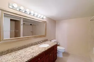 800 Parkview Dr, Hallandale Beach, FL 33009 - Photo 25