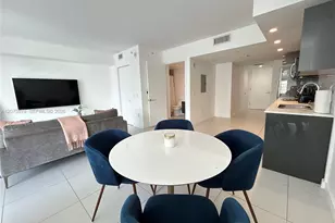 31 SE 6th St, Miami, FL 33131 - Photo 9