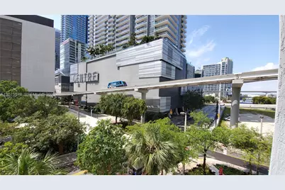 31 SE 6th St #1703, Miami, FL 33131 - Photo 25